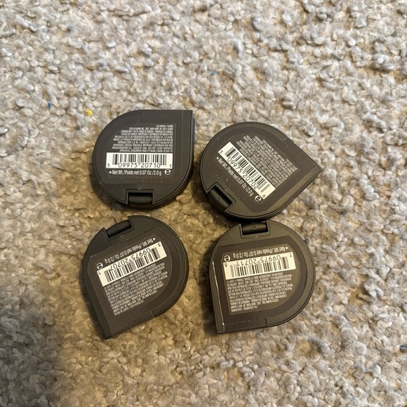 Almay Shadow Softies Eyeshadow Set - Brown, Purple, Orange, Ivory NEW - Picture 3 of 3